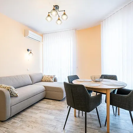 Апартамент New & Quiet Near Burgas' Garden Бургас