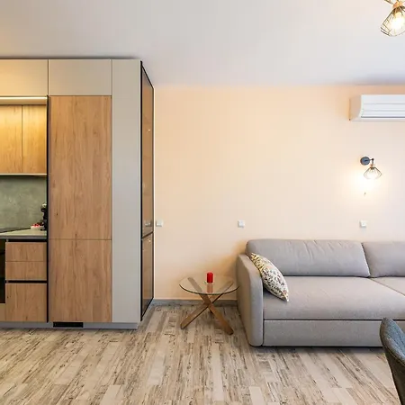 Апартамент New & Quiet Near Burgas' Garden Бургас