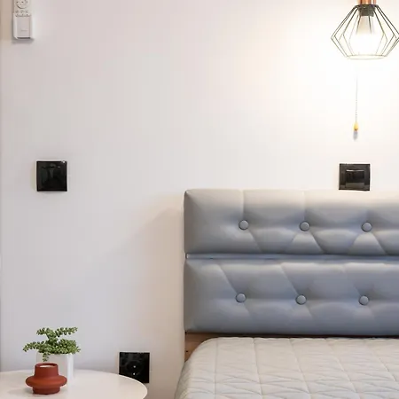 New & Quiet Near Burgas' Garden Apartament